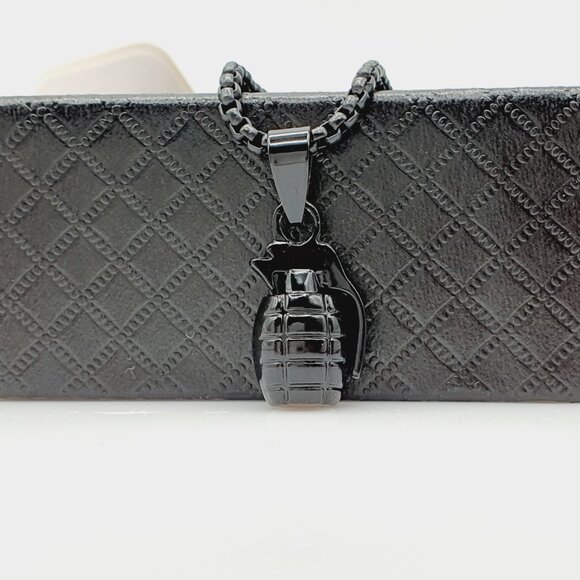 ❤️Custom Unique Hand Grenades Necklace, N90201P114 - Picture 6 of 9